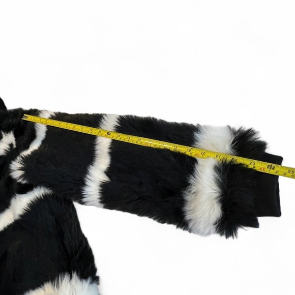 Roxy Carrie Faux Fur Black and White Jacket/Coat, Hooded Women Size Large EUC - Picture 13 of 15